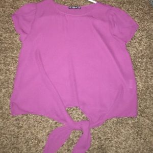 Shein front tying shirt